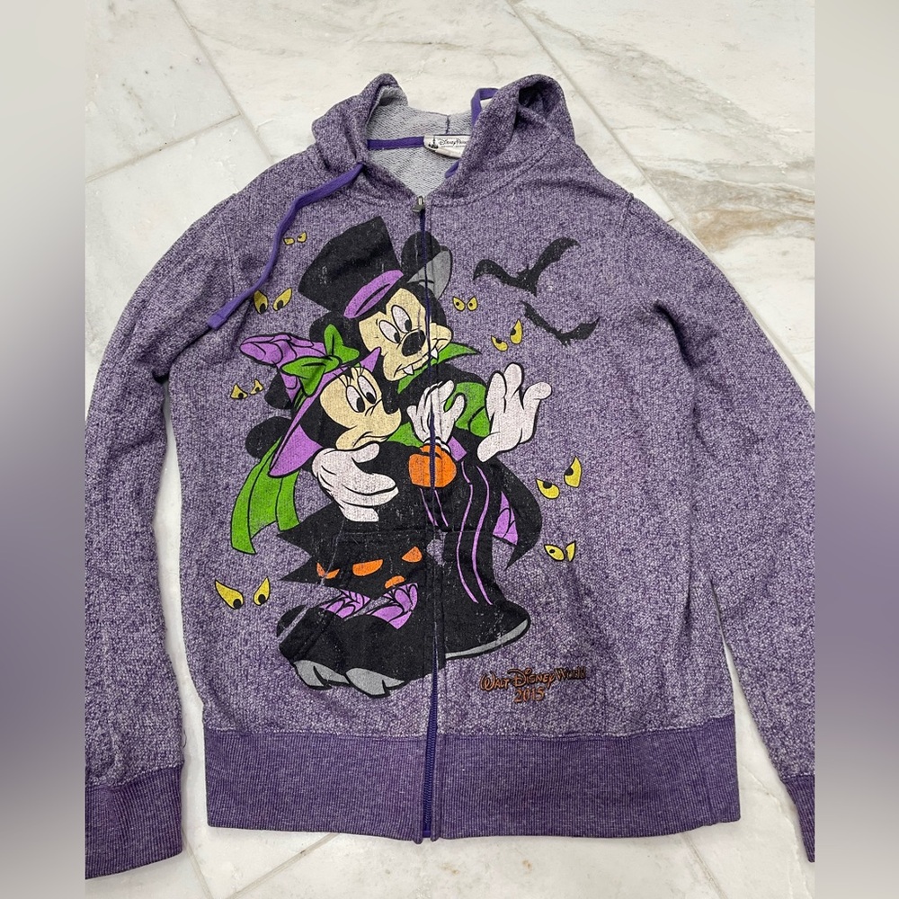 Disney Parks Halloween party 2015 purple zip up sweatshirt hoodie gently worn